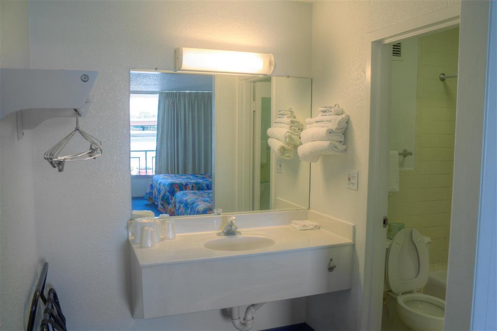 Vagabond Inn El Paso Room photo