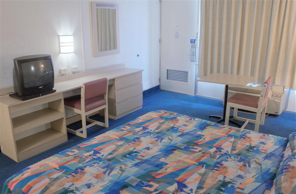 Vagabond Inn El Paso Room photo